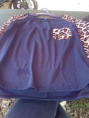 Women's  Navy Top with Leopard Accent Pocket and Sleeves